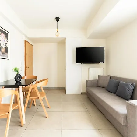 Elysee Apartment 8-3